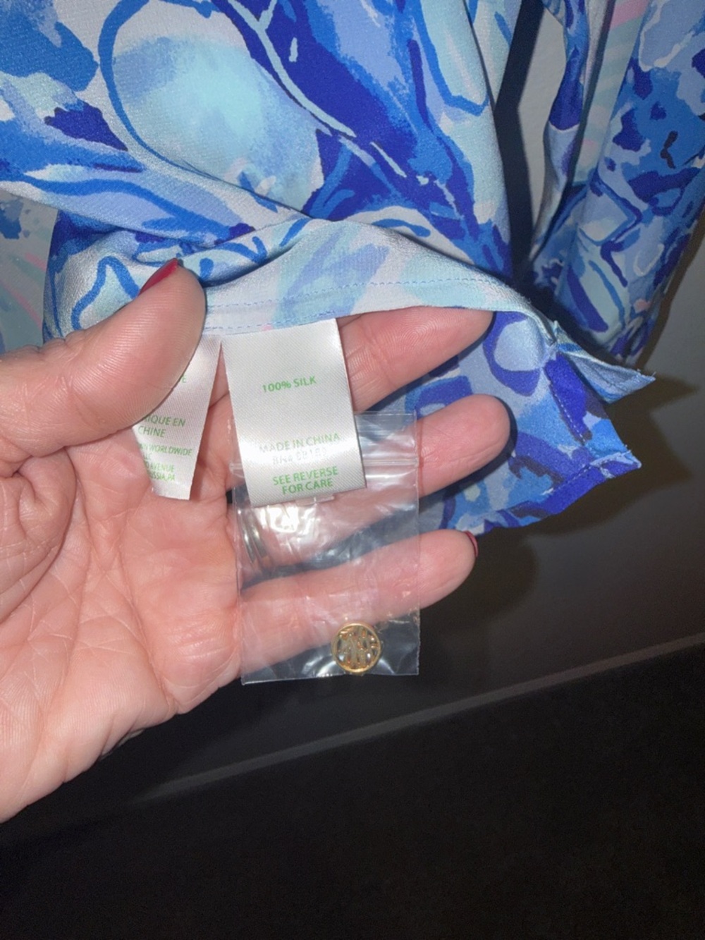 Lilly Pulitzer Elsa Blue Floral Peasant Blouse - silk - XL - Picture 5 of 7